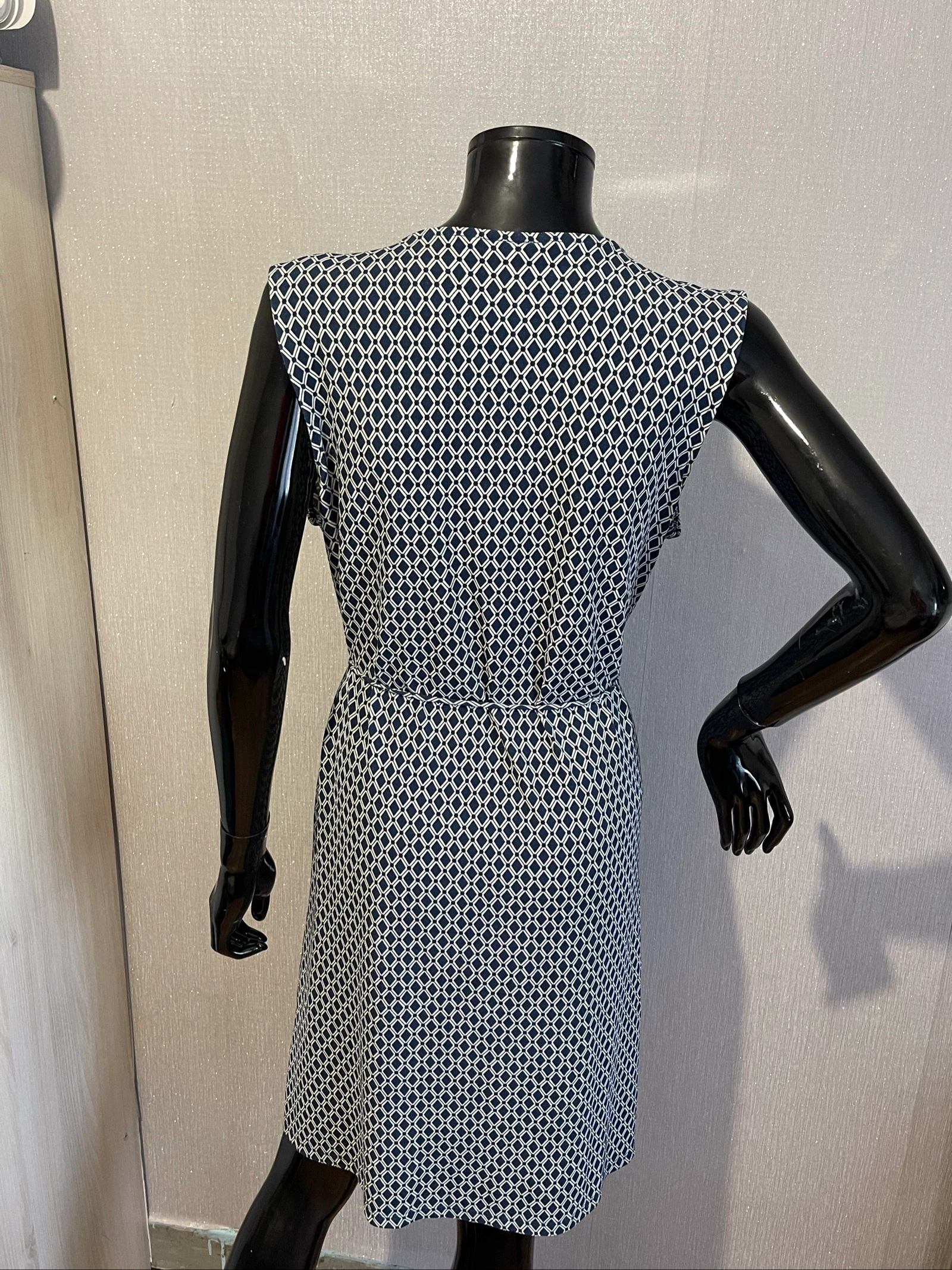 Belo vestido H&M com cinto tamanho M – photo 3